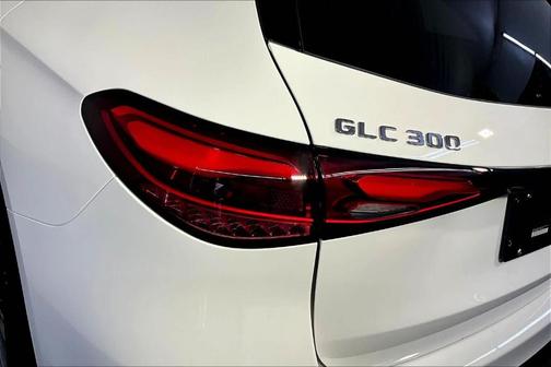 2026 Mercedes-Benz GLC 300 Base 4MATIC