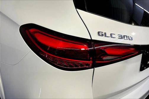 2026 Mercedes-Benz GLC 300 Base 4MATIC