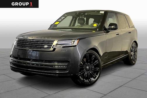 2025 Land Rover Range Rover P530 SE