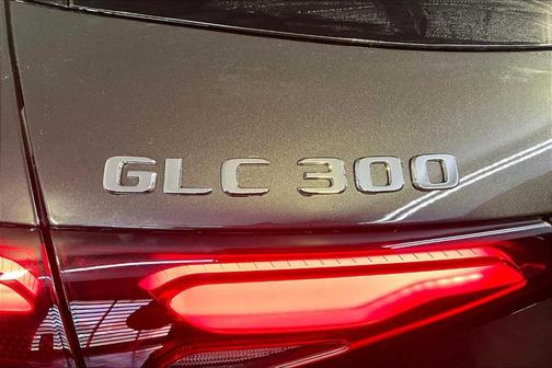 2026 Mercedes-Benz GLC 300 Base 4MATIC