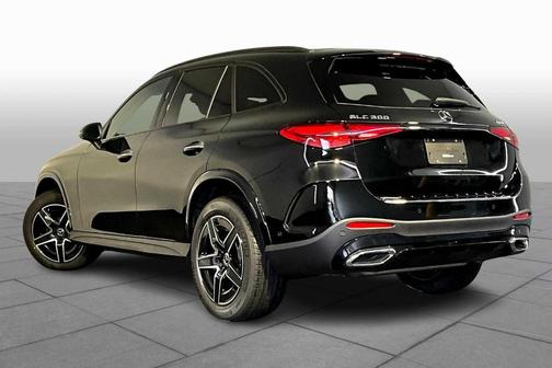 2025 Mercedes-Benz GLC 300 Base 4MATIC