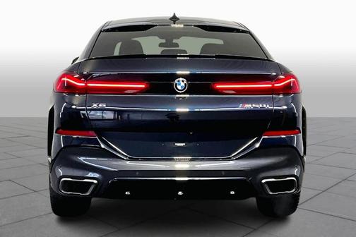 2021 BMW X6 M50i