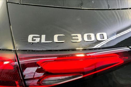 2026 Mercedes-Benz GLC 300 Base 4MATIC