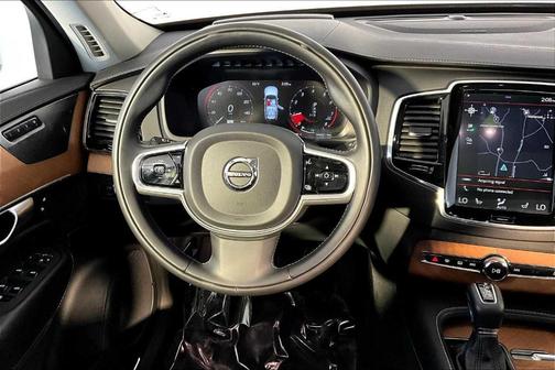 2020 Volvo XC90 T6 Inscription 7 Passenger