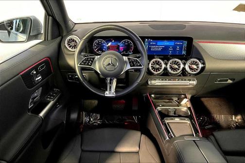 2025 Mercedes-Benz GLA 250 Base 4MATIC