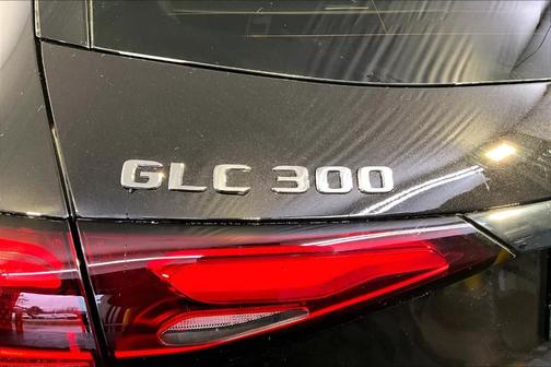 2026 Mercedes-Benz GLC 300 Base 4MATIC