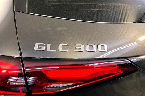 2026 Mercedes-Benz GLC 300 Base 4MATIC