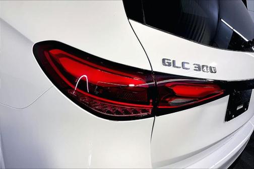 2026 Mercedes-Benz GLC 300 Base 4MATIC