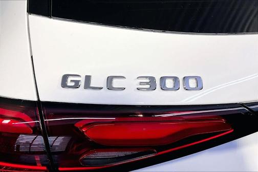 2026 Mercedes-Benz GLC 300 Base 4MATIC