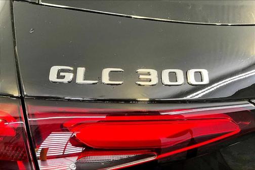 2025 Mercedes-Benz GLC 300 Base 4MATIC