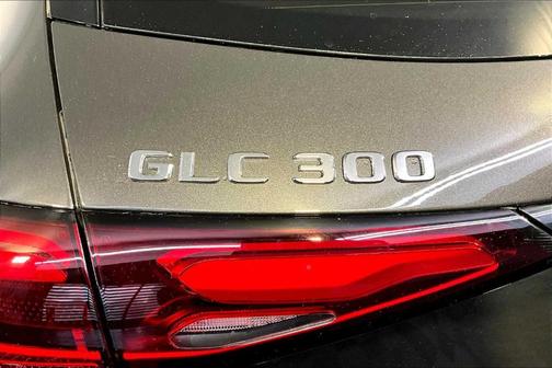 2026 Mercedes-Benz GLC 300 Base 4MATIC