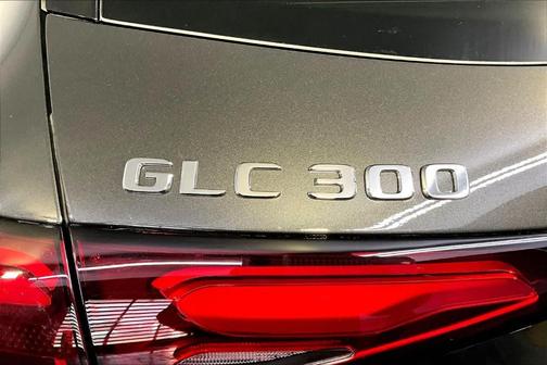 2026 Mercedes-Benz GLC 300 Base 4MATIC
