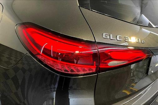 2025 Mercedes-Benz GLC 350e Base 4MATIC
