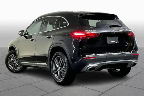 2025 Mercedes-Benz GLA 250 Base 4MATIC
