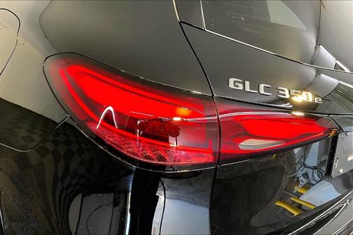 2025 Mercedes-Benz GLC 350e Base 4MATIC