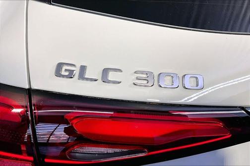 2026 Mercedes-Benz GLC 300 Base 4MATIC