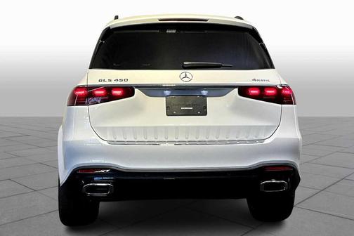 2026 Mercedes-Benz GLS 450 