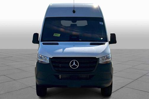 2025 Mercedes-Benz Sprinter 2500
