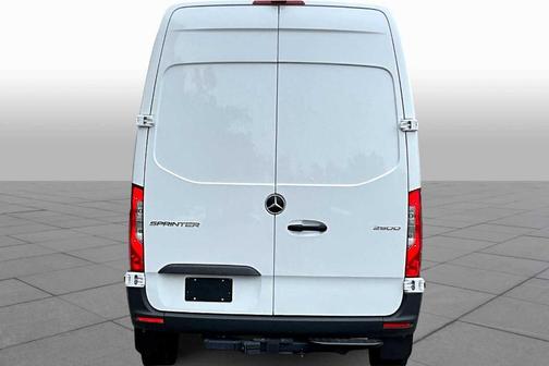 2025 Mercedes-Benz Sprinter 2500
