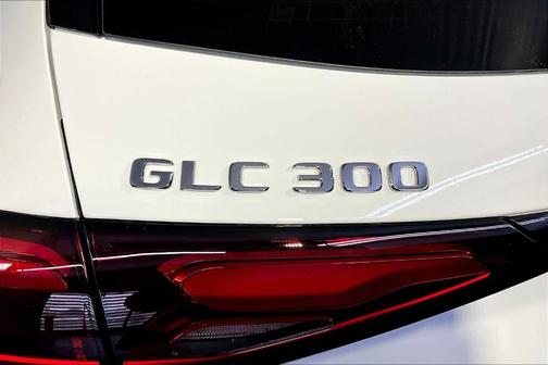 2026 Mercedes-Benz GLC 300 Base 4MATIC