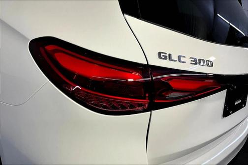 2026 Mercedes-Benz GLC 300 Base 4MATIC