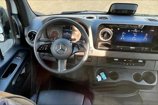 2025 Mercedes-Benz Sprinter 2500