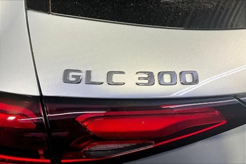 2026 Mercedes-Benz GLC 300 Base 4MATIC