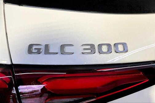 2025 Mercedes-Benz GLC 300 Base 4MATIC