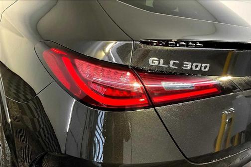 2026 Mercedes-Benz GLC 300 Base 4MATIC