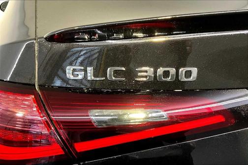 2026 Mercedes-Benz GLC 300 Base 4MATIC