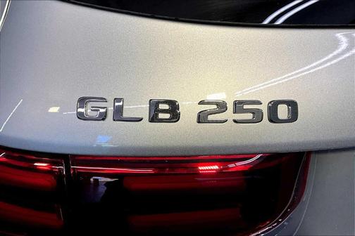 2025 Mercedes-Benz GLB 250 Base 4MATIC