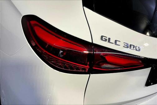 2026 Mercedes-Benz GLC 300 Base 4MATIC