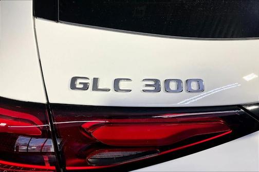 2026 Mercedes-Benz GLC 300 Base 4MATIC