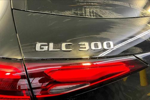2026 Mercedes-Benz GLC 300 Base 4MATIC