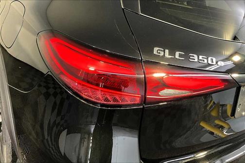 2025 Mercedes-Benz GLC 350e Base 4MATIC