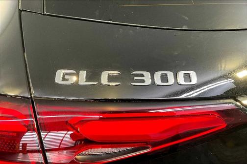 2025 Mercedes-Benz GLC 300 Base 4MATIC