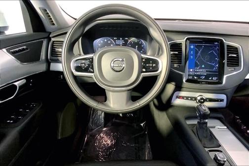 2018 Volvo XC90 T5 Momentum