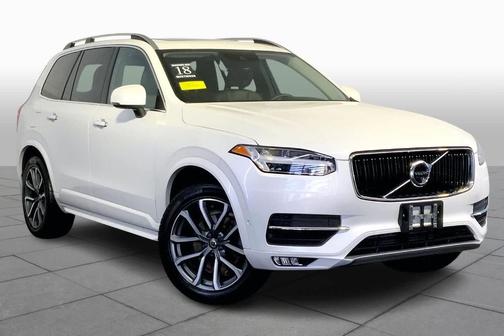 2018 Volvo XC90 T5 Momentum