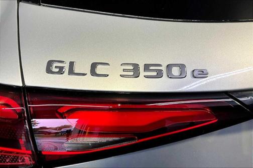 2025 Mercedes-Benz GLC 350e Base 4MATIC