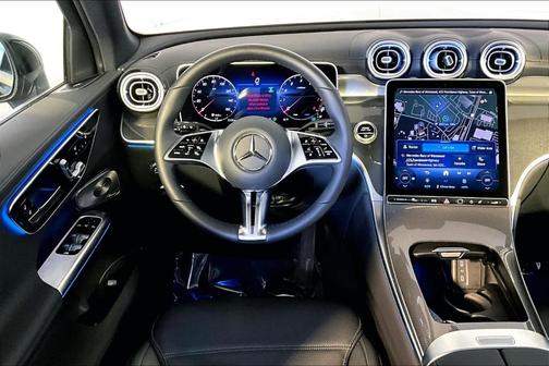 2025 Mercedes-Benz GLC 300 Base 4MATIC