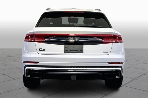 2023 Audi Q8 55 Premium Plus