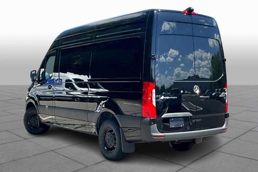 2025 Mercedes-Benz Sprinter 2500