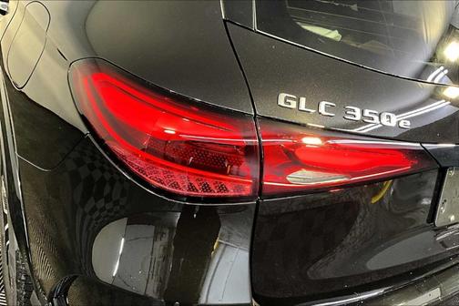 2025 Mercedes-Benz GLC 350e Base 4MATIC