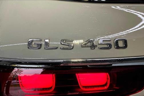 2025 Mercedes-Benz GLS 450 4MATIC