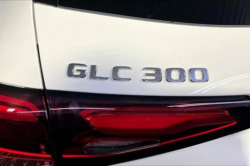 2026 Mercedes-Benz GLC 300 Base 4MATIC