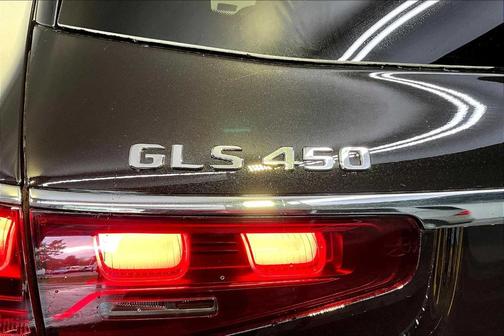 2026 Mercedes-Benz GLS 450 
