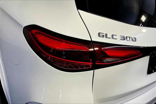 2026 Mercedes-Benz GLC 300 Base 4MATIC
