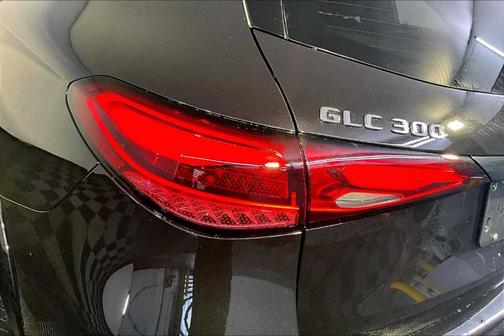 2026 Mercedes-Benz GLC 300 Base 4MATIC