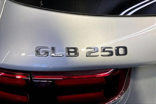 2026 Mercedes-Benz GLB 250 Base 4MATIC