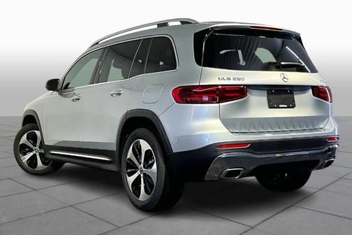 2026 Mercedes-Benz GLB 250 Base 4MATIC